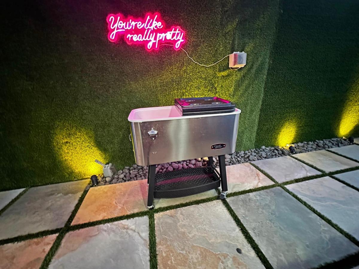 Vacay Spot Experience Luna Sky! 65" Tv Bar, Bbq, Shower Massage Jets, Music, Go To Fl Keys Homestead Bagian luar foto