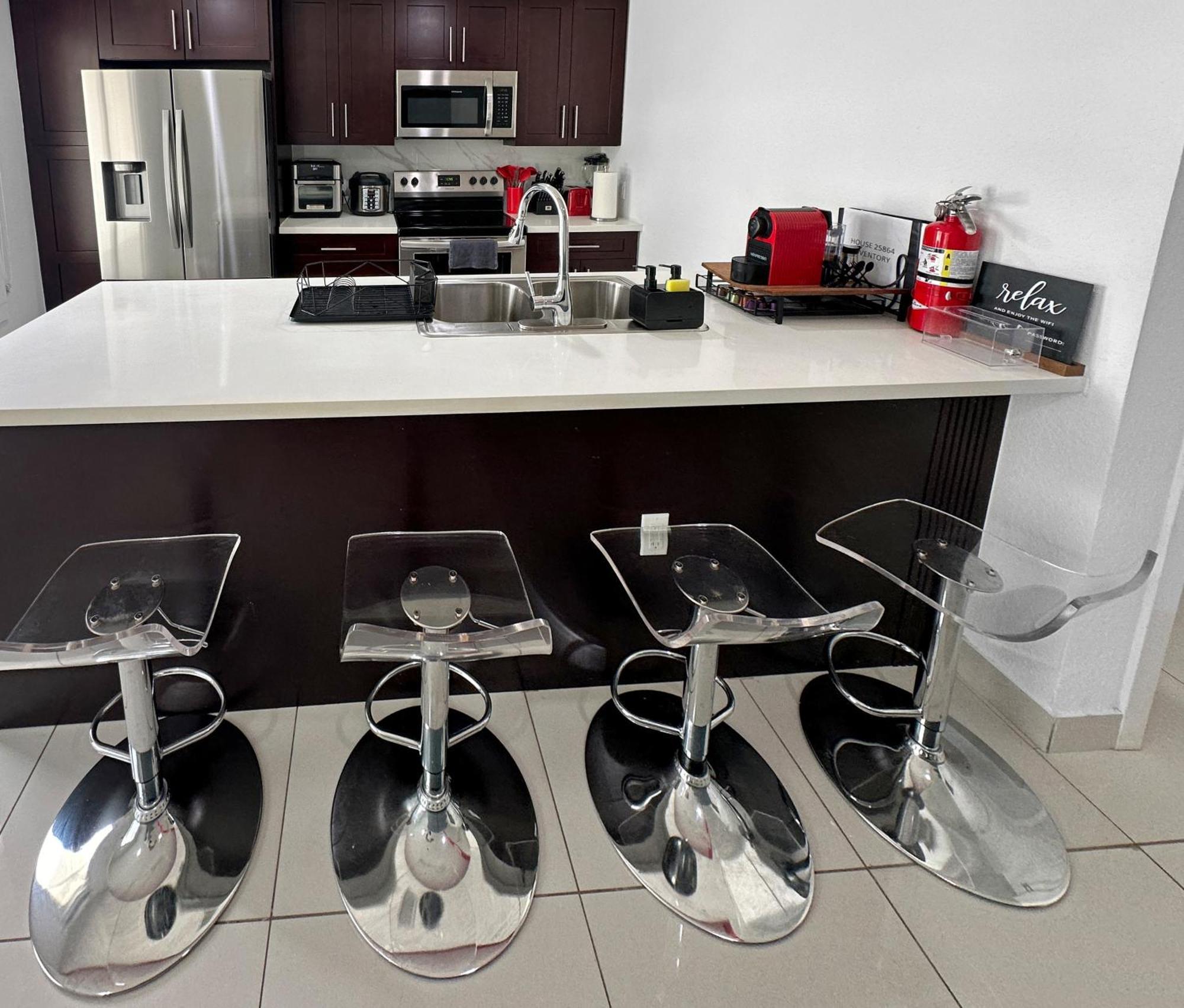 Vacay Spot Experience Luna Sky! 65" Tv Bar, Bbq, Shower Massage Jets, Music, Go To Fl Keys Homestead Bagian luar foto