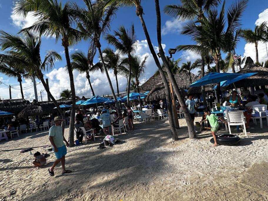 Vacay Spot Experience Luna Sky! 65" Tv Bar, Bbq, Shower Massage Jets, Music, Go To Fl Keys Homestead Bagian luar foto